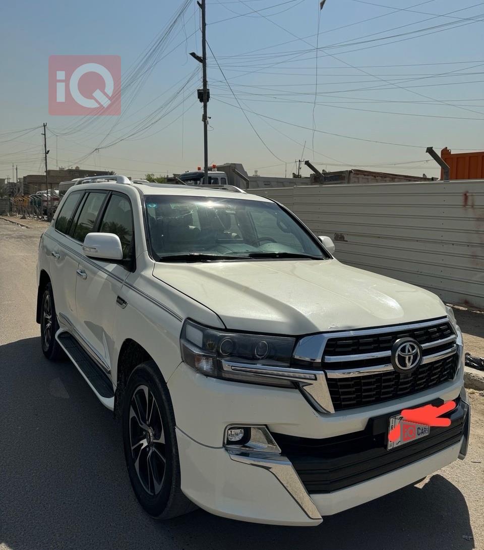 تويوتا لاندكروزر